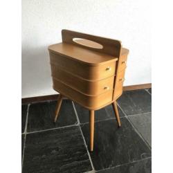 Vintage houten naaikist, opbergmeubel, jaren 50