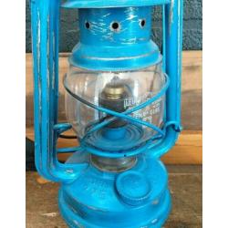 Brocante Stormlamp op Stroom Feuerhand Stormlantaarn