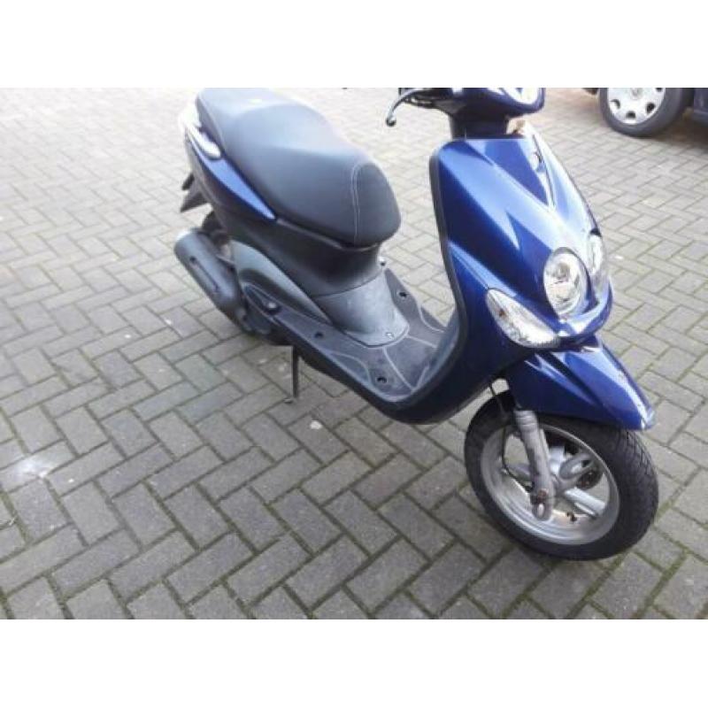 Tk yamaha neos 4t scooter geel kenteken