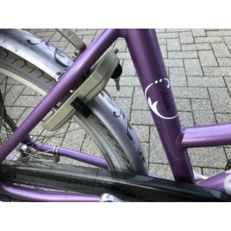 Batavus diva meisjesfiets 26inch 3versnellingen ZGAN