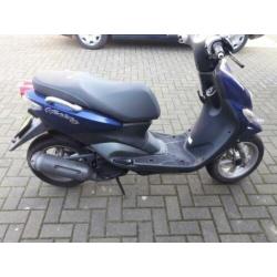 Tk yamaha neos 4t scooter geel kenteken