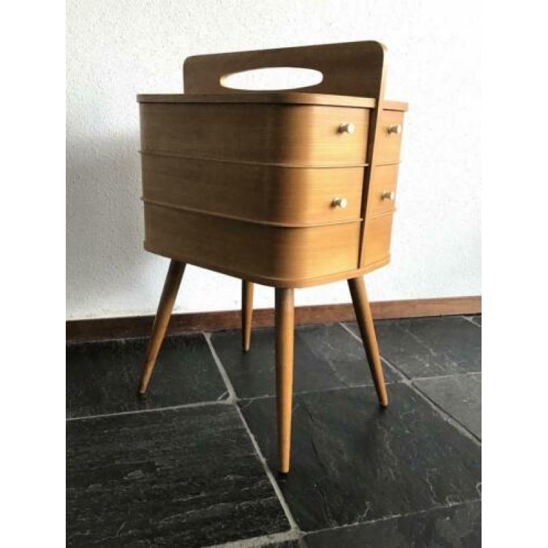 Vintage houten naaikist, opbergmeubel, jaren 50