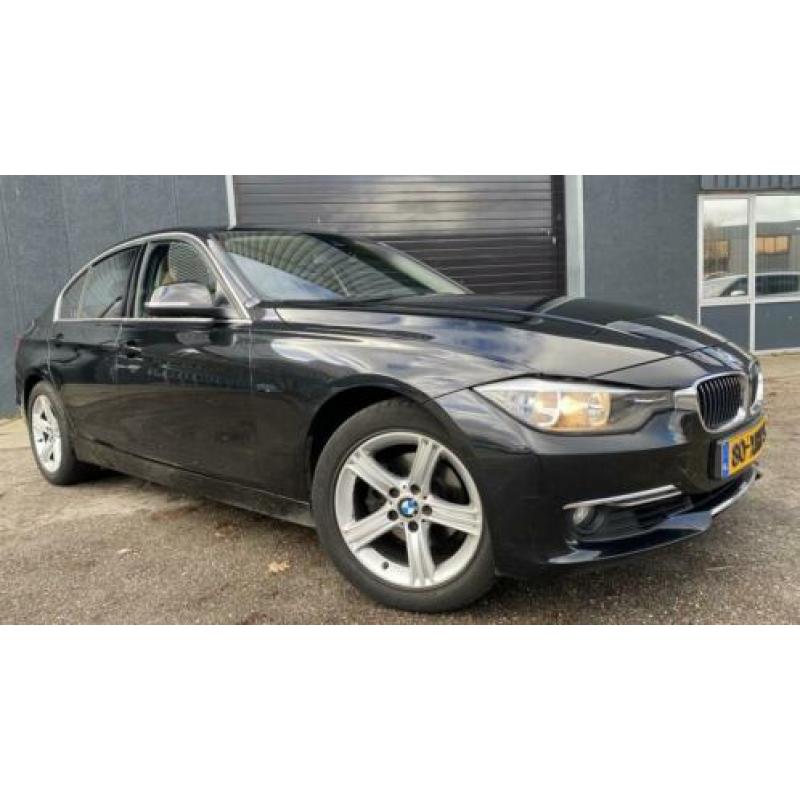 BMW 3-Serie 2.0IX 320 135KW Aut8 (f30) 2012 Zwart