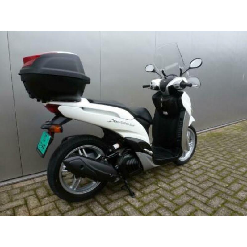 Yamaha XENTER 125 (bj 2013)