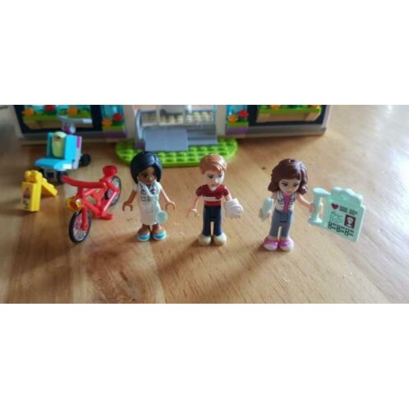 lego friends 41318 ziekenhuis, compleet met doos