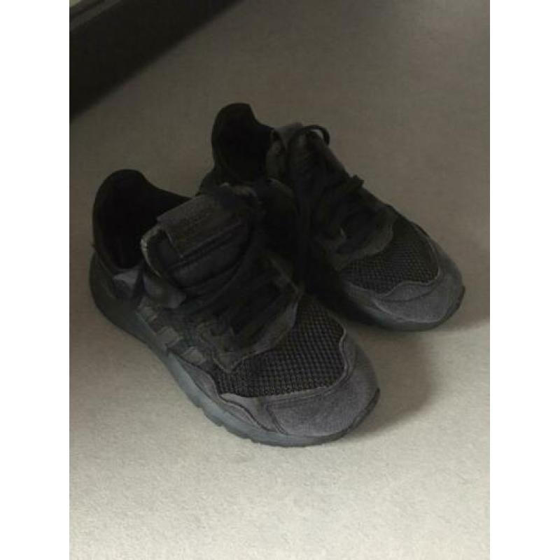 Adidas nite jogger zwart maat 31