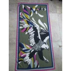 Xandres shawl sjaal roofvogel afmetingen: 178 x 88 cm.