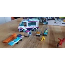 lego friends 41318 ziekenhuis, compleet met doos