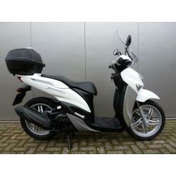 Yamaha XENTER 125 (bj 2013)