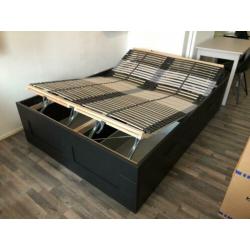 IKEA Brimnes Bed Zwart 140x200 (incl. lattenbodem en matras)