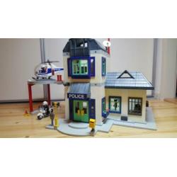 Playmobil huis/politie bureau