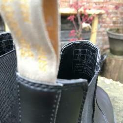 Dr Martens Vegan 43