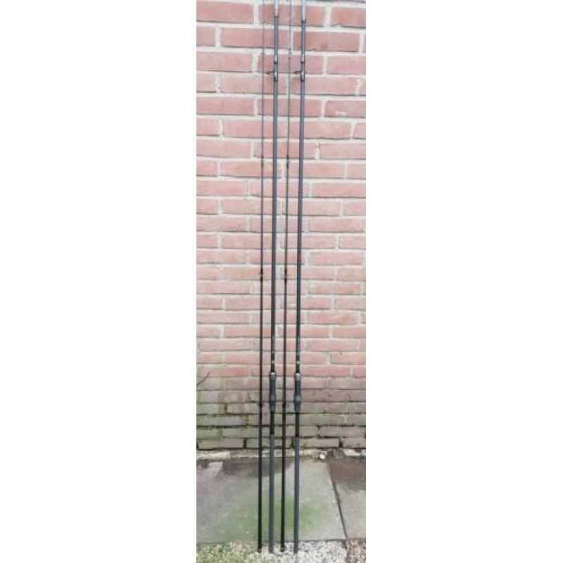 2x B-carp Power Grip 12ft 2.75lb in nieuwstaat