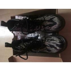 Dr Martens maat 32