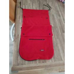 Universele voetenzak buggy rood fleece