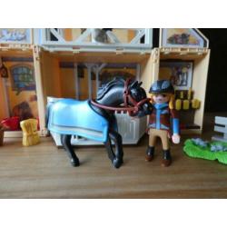 playmobil meeneem box paarden stal manege