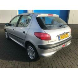 Peugeot 206 1.4 XT