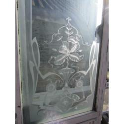 145hx62 en 52,5br Twee glasplaten, ge-etst glas, jugendstil