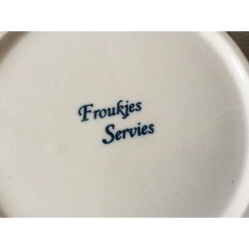 Doosje met strik van Froukjes Servies