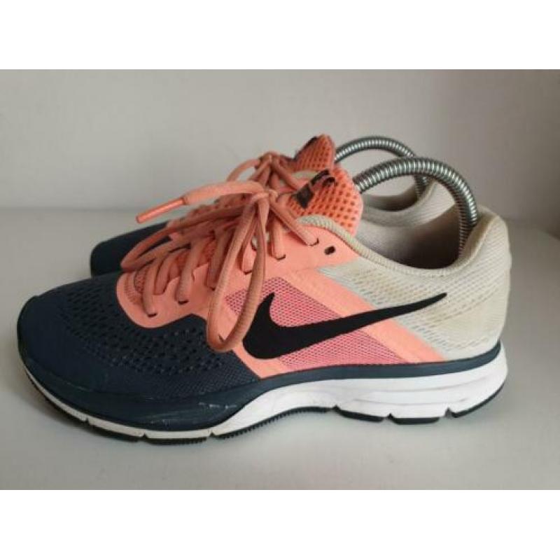 Nike pegasus 30 maat 40