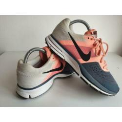 Nike pegasus 30 maat 40