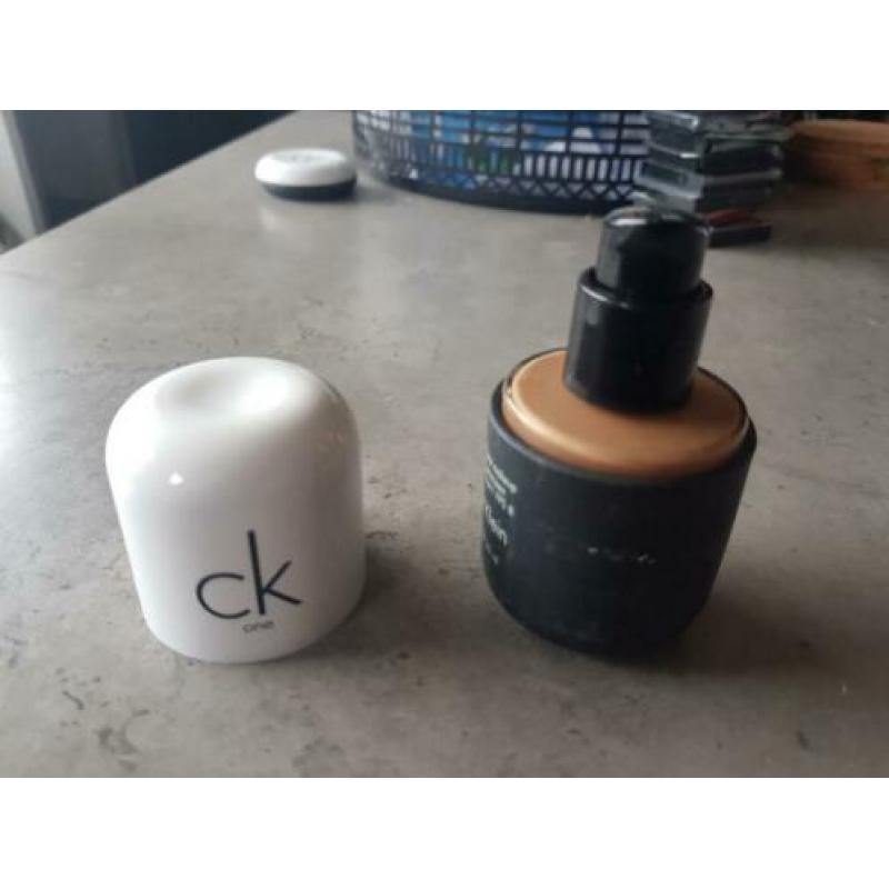 Calvin klein | foundation 3 in 1 | 900 walnut | ZGAN