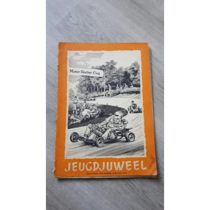 Te koop 2x jeugdjuweel.