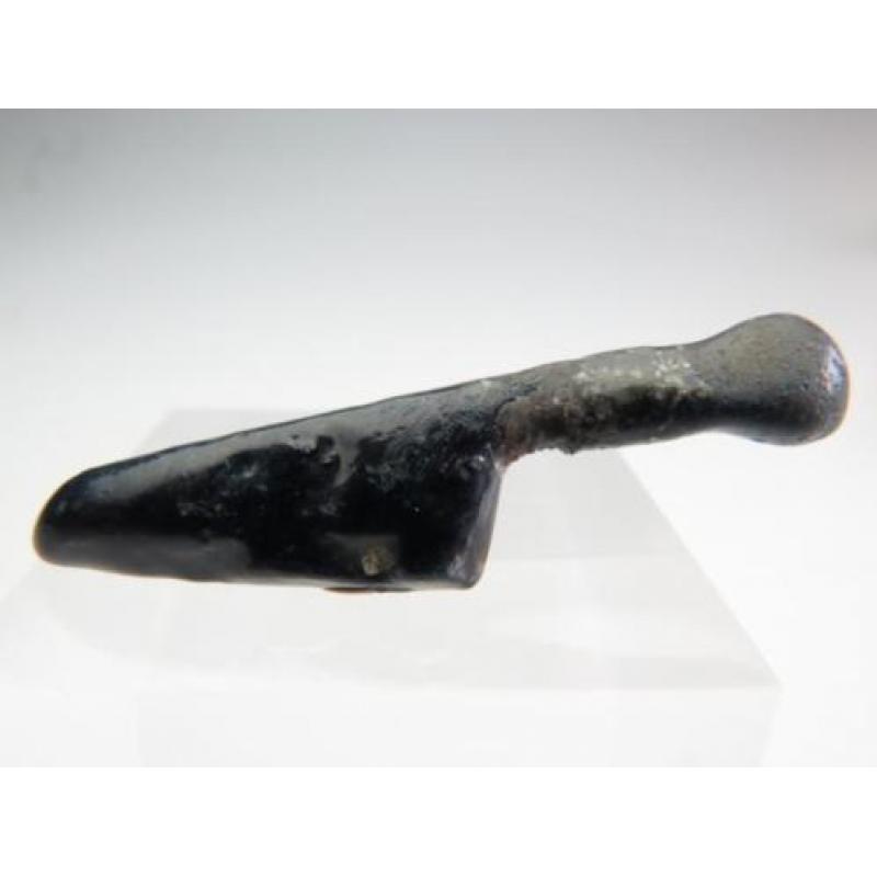 Egyptian glass knife