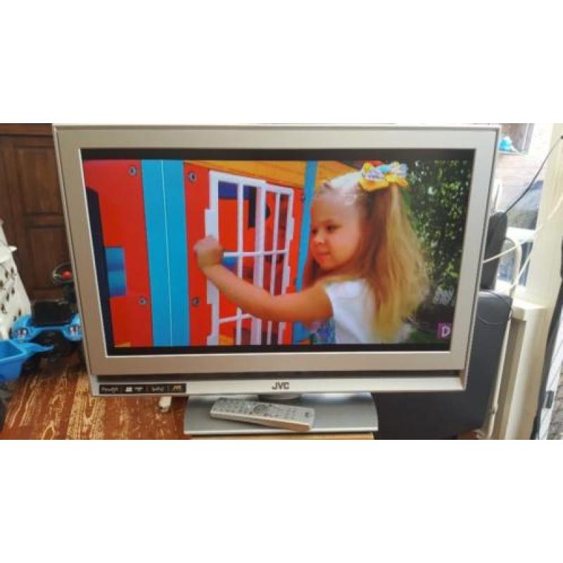 Mooie JVC 32inch Lcd Televisie HD Ready met 2xHdmi 81cm!