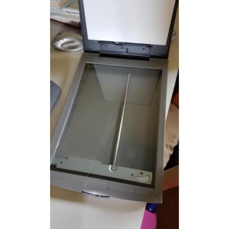 Canon scanner Canoscan Lide 25