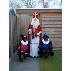 te huur kerstman sinterklaas en piet pieten kleding te huur