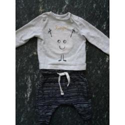 'BABY KLEDING (DIVERSEN) MAAT 50 EN 56...zie foto's