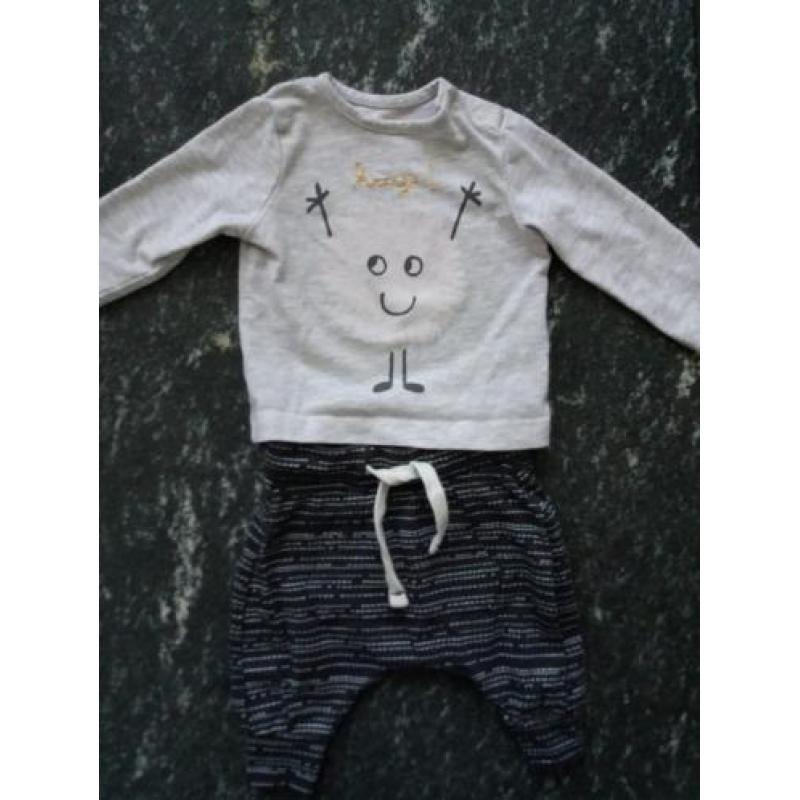 'BABY KLEDING (DIVERSEN) MAAT 50 EN 56...zie foto's