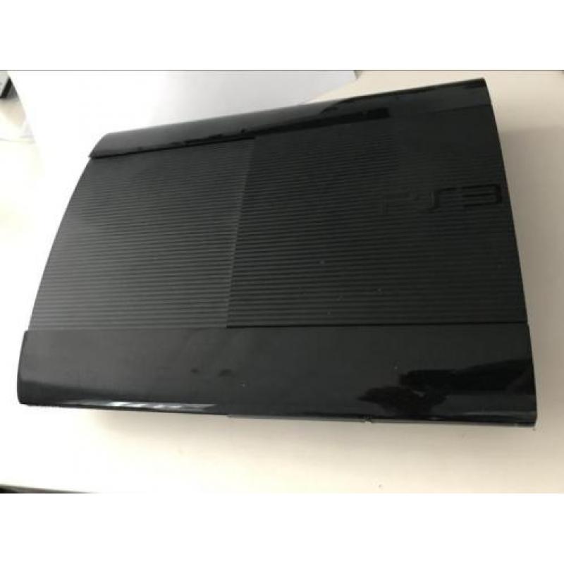 PlayStation3 500GB+ controller